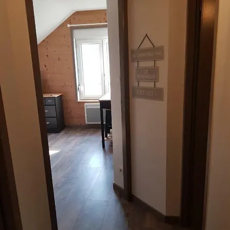 Apartment Charmant Studio